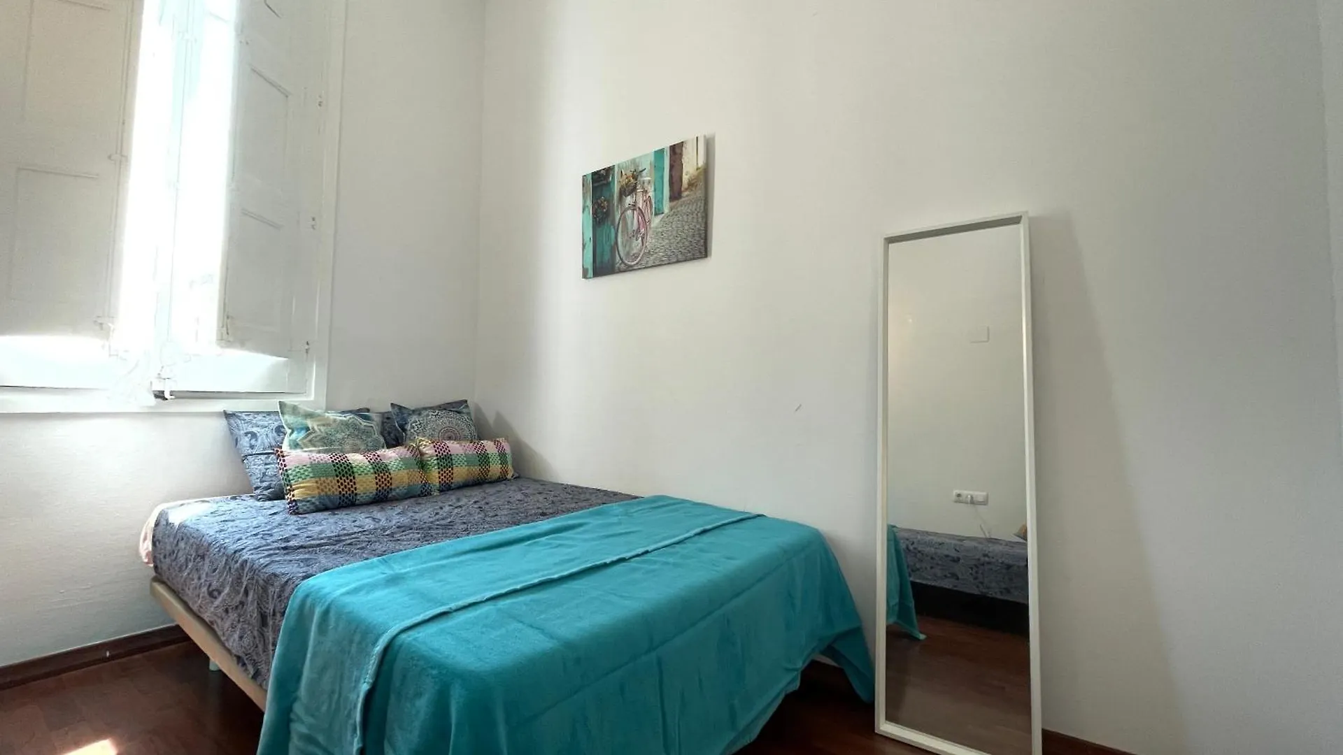 Rooms In Heart Of Gothic Barcelona Spain